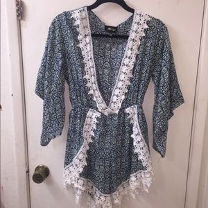 Mid sleeve romper